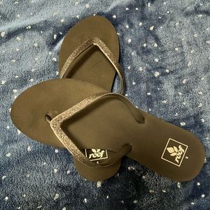 Reef black glitter sandals